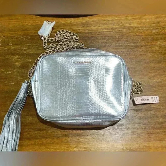 NWT Victoria Secret silver metallic crossbody bag with tassel - Picture 2 of 5